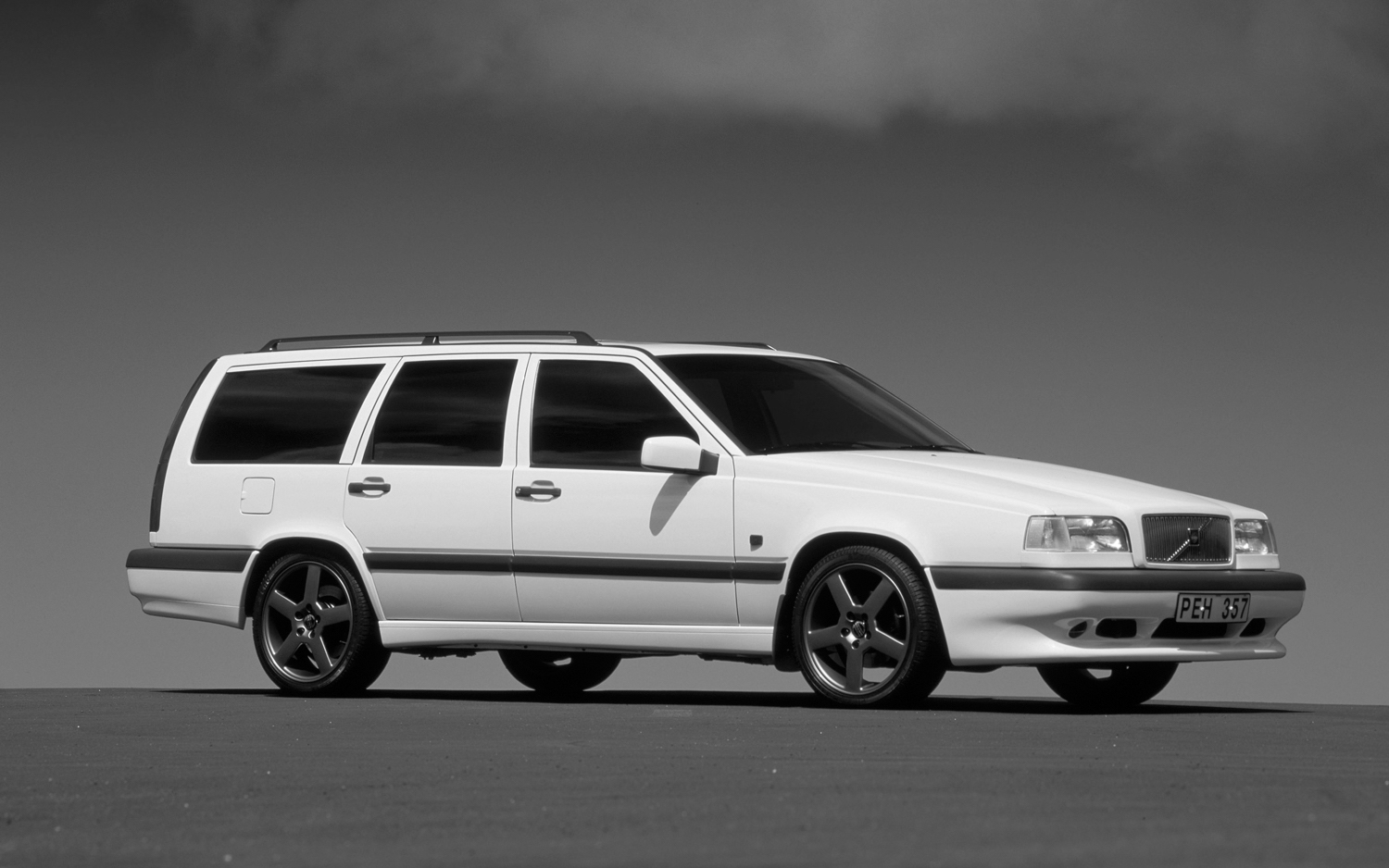 The Ultimate Sleeper 1997 Volvo 850 Wagon WHEELSBYWOVKA
